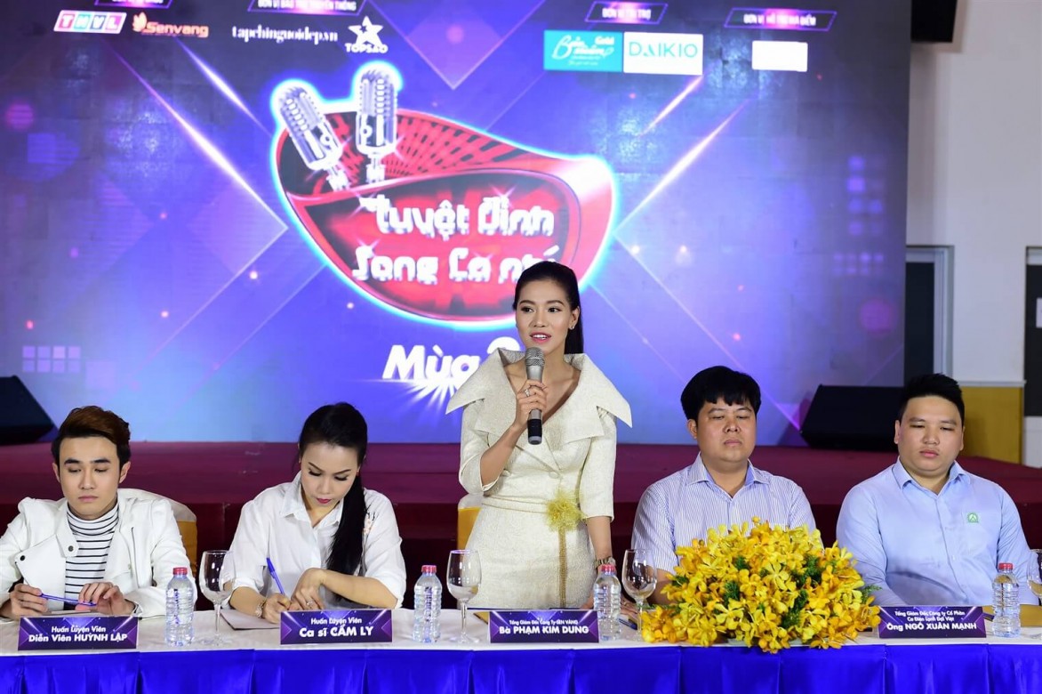 Huan-luyen-vien-Tuyet-dinh-song-ca-nhi-2018-hop bao (8)